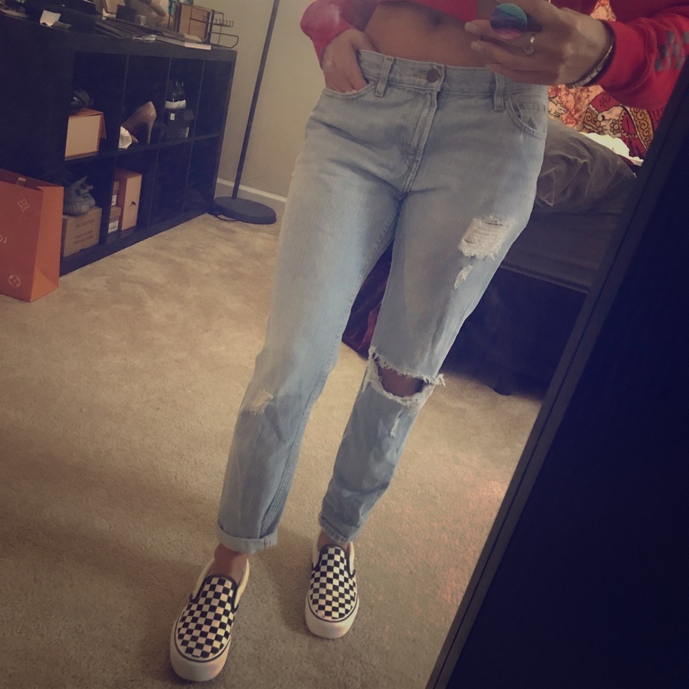 BDG light wash Mom Jeans